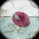 Two sides polished oval eudialyte pendant drilled - Rusmineral cabochons&jewelry - 4